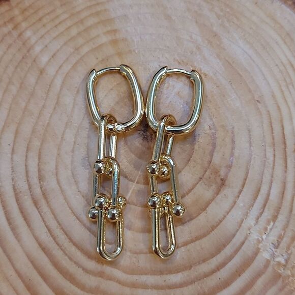 Mandala gold plated chain loop earrings - Picture 1 of 3